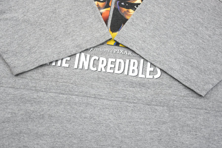 00's Disney store ''THE INCREDIBLES'' プリントTシャツ グレー 実寸(XL位)