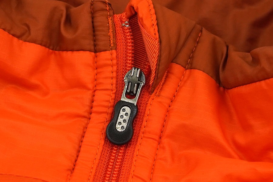 04's パタゴニア マイクロパフプルオーバー サンライズ 表記(L)