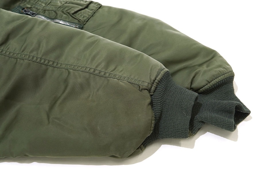 USA製 ALPHA INDUSTRIES MA-1 MIL-J-8279(USAF) フライトジャケット
