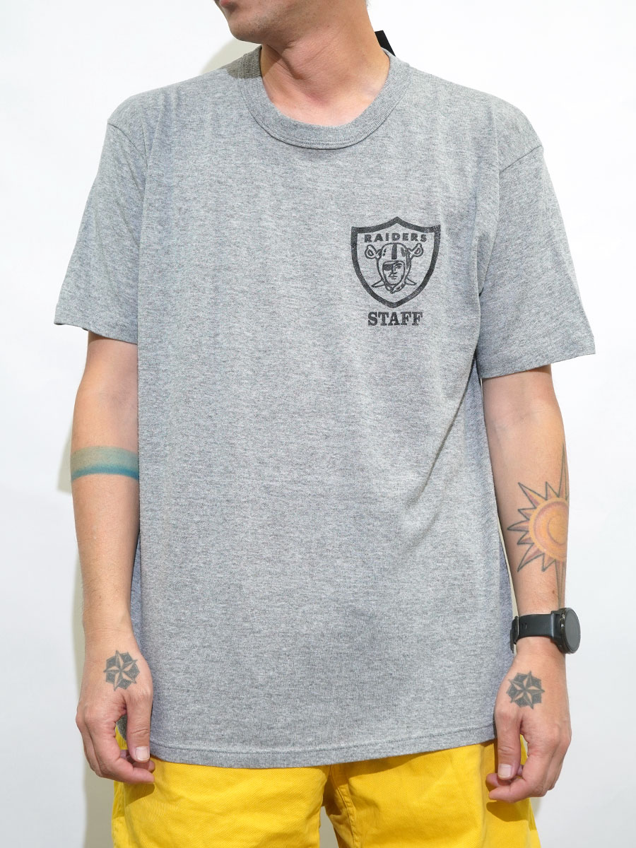 80'S RUSSELL ATHLETIC ''RAIDERS STAFF'' T SHIRT GREY (SIZE.X LARGE