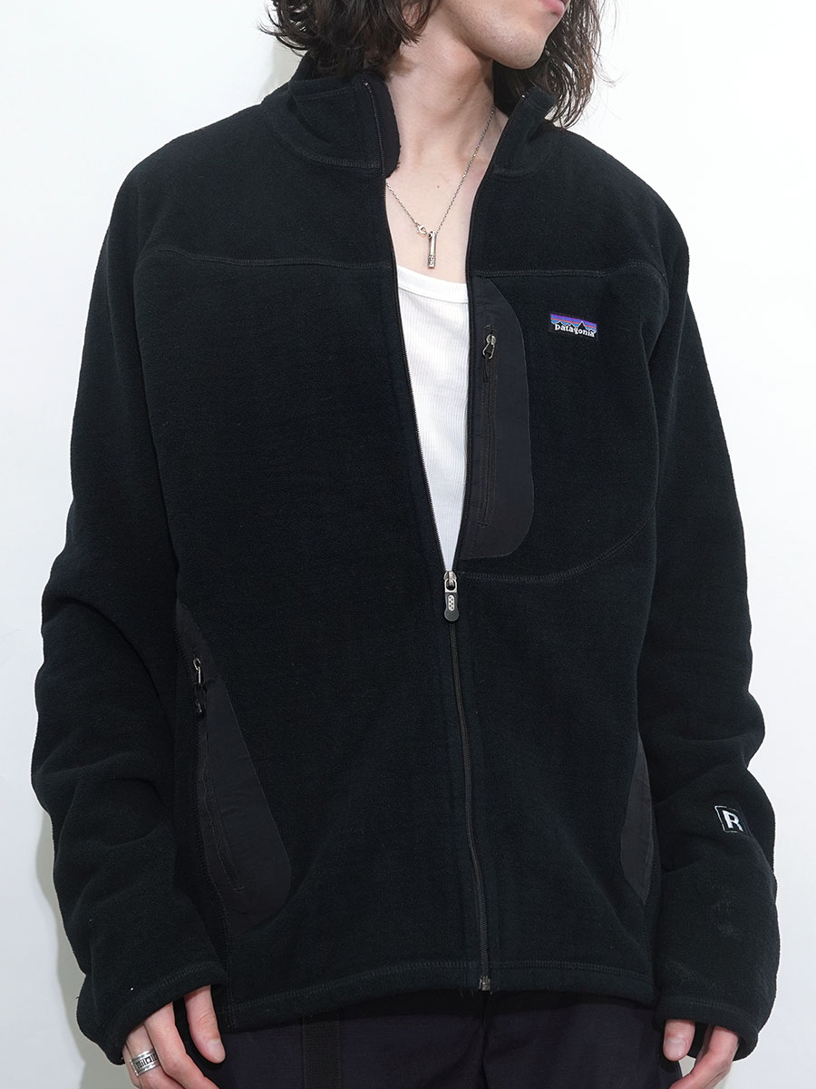 08 PATAGONIA R3 JACKET BLACK (SIZE.X LARGE) | すべての商品