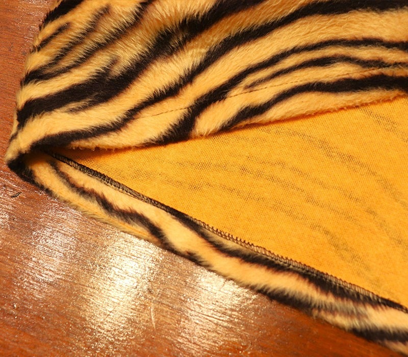 1950s PENGUIN , TIGER LACE UP , Size XL