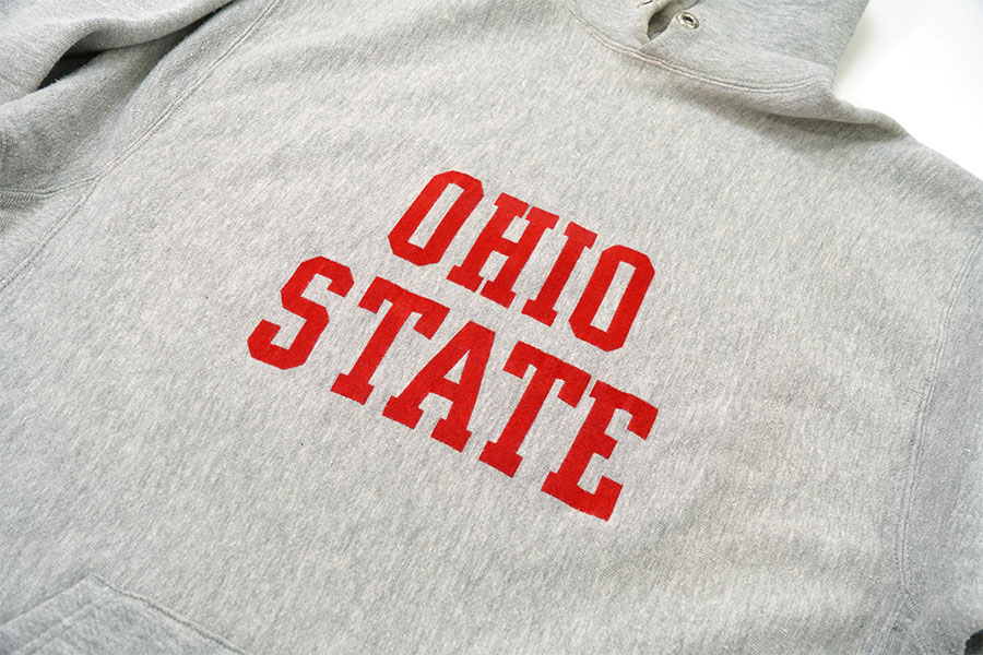 美品 単色タグ フロッキープリント 70's チャンピオン リバースウィーブ 70's 単色タグ チャンピオンRWパーカ ''OHIO STATE'' フロッキー