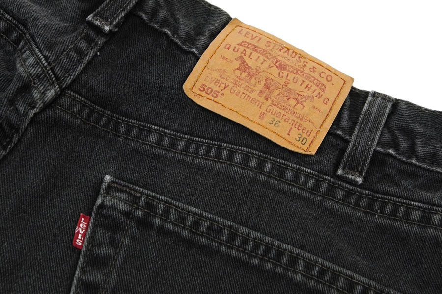 00'S LEVI'S 505 BLACK JEANS (SIZE.W36 L30) MADE IN USA | すべての