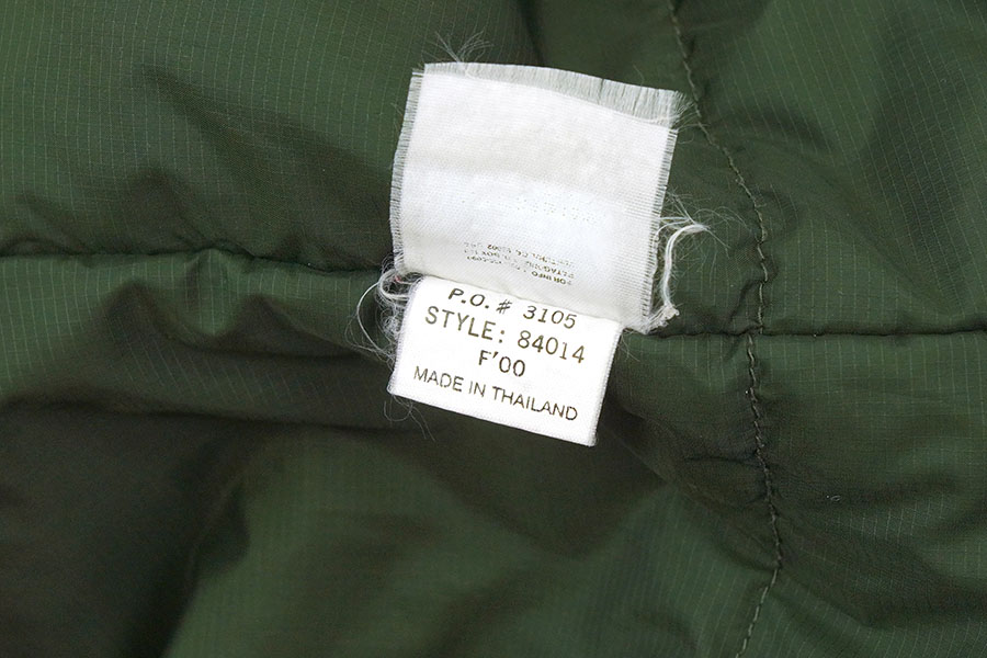 00 PATAGONIA PUFFBALL VEST FIRE/DARK MOSS (SIZE.X LARGE) PACKABLE