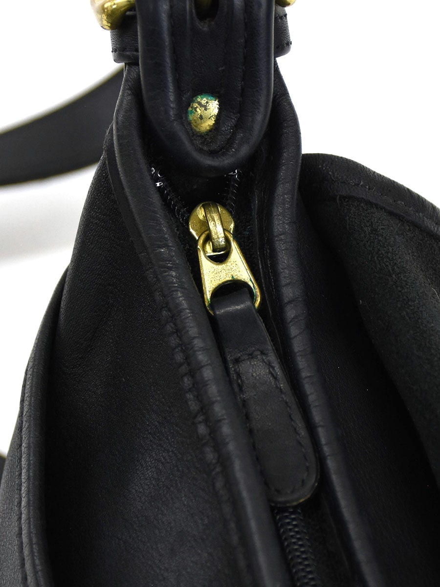 COACH レザー ショルダーバッグ ブラック | すべての商品