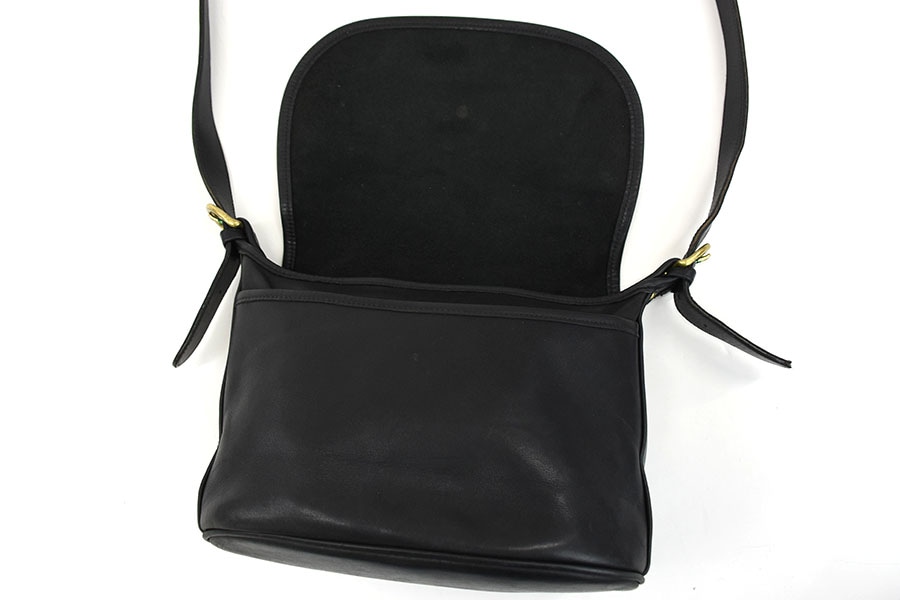 ［テテ］　COACH ブラックレザー ショルダーバッグ COACH レザーショルダーバッグ ブラック | すべての商品