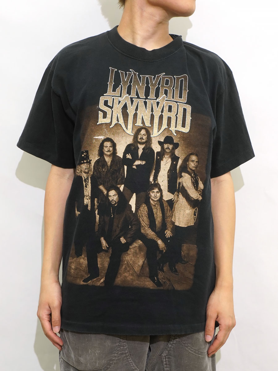 90's T-AMERICA ''LYNYRD SKYNYRD'' 1977-1997 TWENTY Tシャツ 表記(L