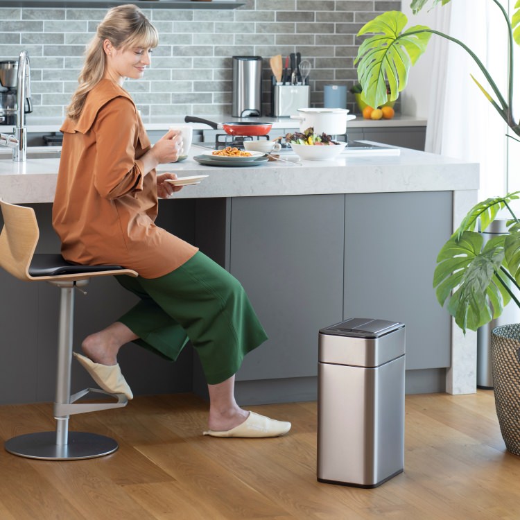 EKO(������������) �ե���ȥ�ץ� ���󥵡��ӥ�18L�å���Ȣ 2��Ÿ��(�֥�å�/����С�) ���󥵡������� ���ƥ�쥹 ���� �ߥ� EK9577-18L