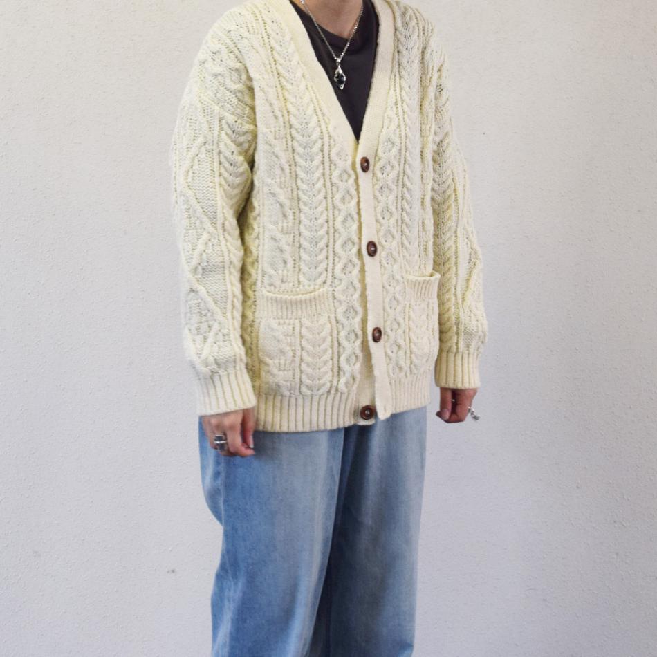 カーディガン アランニット リブ ニット トップス  長袖  オールドダービーニットウェア Oldderby Knitwear Cable Vee Cardigan