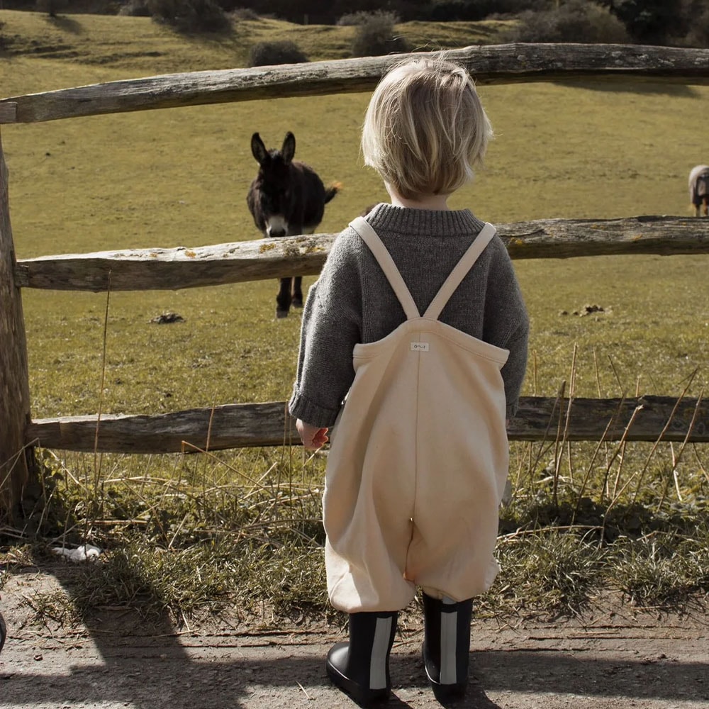 サロペット キッズ  ベビー オーガニックズー Organic Zoo Pebble Warm Sand Oversized Dungarees【国内正規品】 PDKOZ 13WSDOZ23