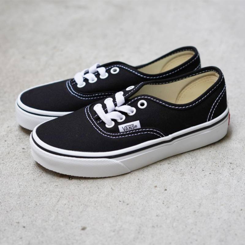 VANS KIDS AUTHENTIC BLACK  ヴァンズ オーセンティック  スニーカー  キッズ ジュニア 19-22cm VN000WWX6BT