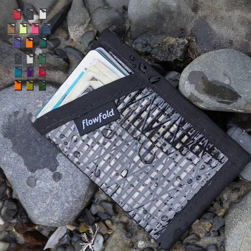 カードホルダー ウォレット ミニ財布 フローフォールド Recycled Sailcloth Minimalist  Card Holder Wallet Flowfold 【国内正規品】