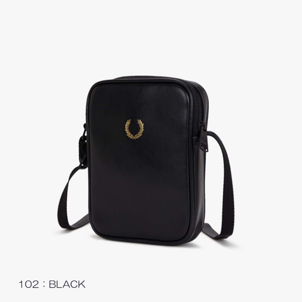 フレッドペリー  ショルダーバッグ ユニセックス サイドバッグ FRED PERRY SMOOTH LEATHER SMALL SIDE BAG 【国内正規品】L3348