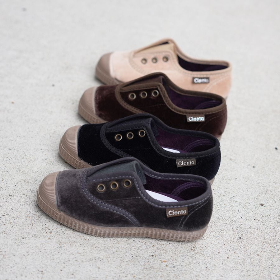 【26AW 予約】【最短で9月頃入荷予定】デッキシューズ スリッポン ベロア キッズ ベビー シエンタ ブラウンソール Cienta Velour  12.5-21cm【国内正規品】A955075