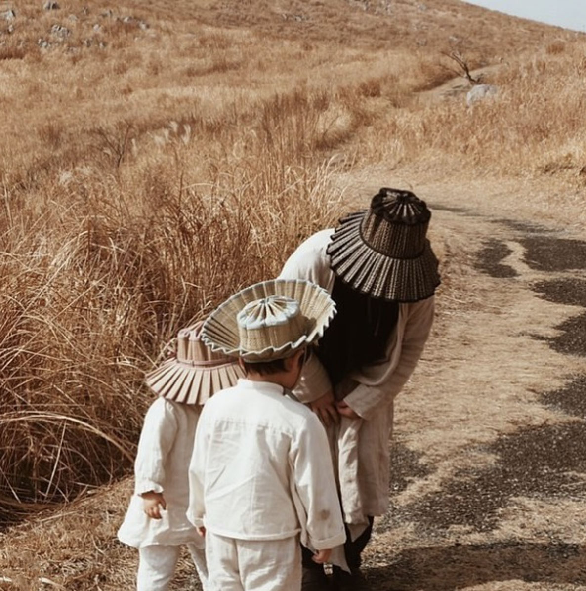 帽子 キッズ ローナマーレイ アイランド  Lorna murry Island Child Hat Kids ハット ストローハット 麦わら帽子 ハンドメイド 手作り サスティナブル エコ 天然素材 折りたたみ 日除け