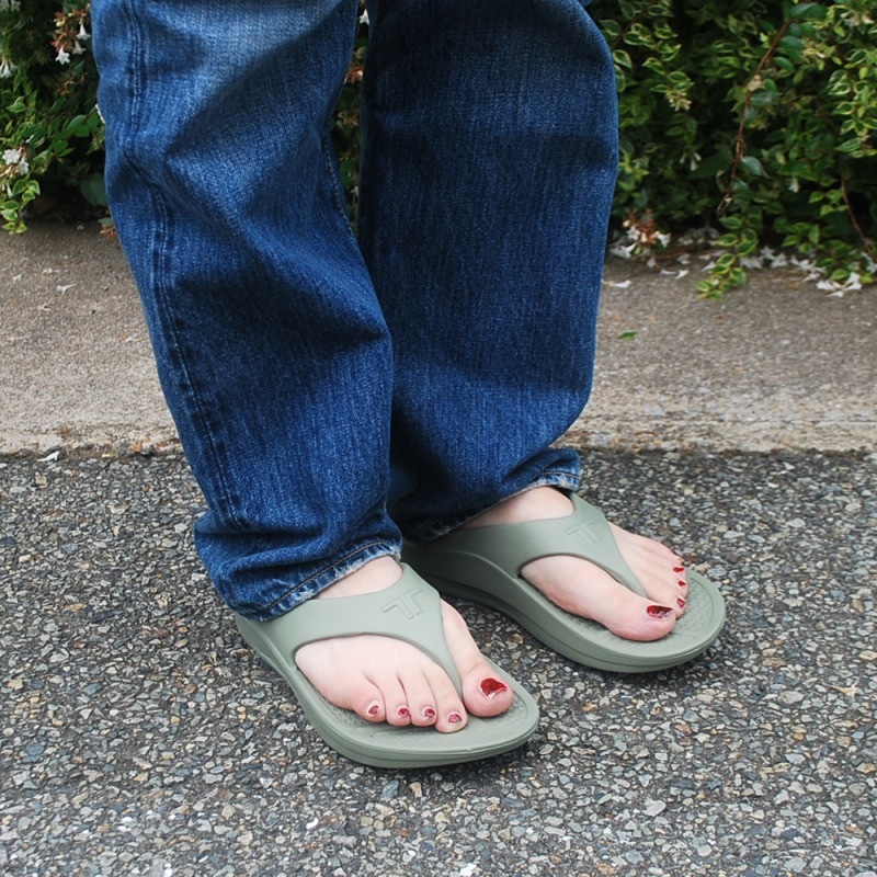 【SALE／20%OFF】サンダル   テリック フリップフロップ リカバリーサンダル FLIP FLOP TELIC 22.5-28.5cm