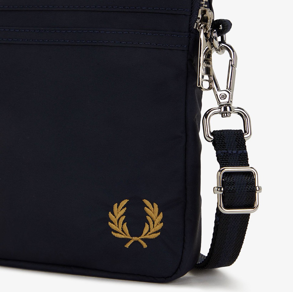 ショルダーバッグ ユニセックス フレッドペリー FRED PERRY  Brentham Nylon Side Bag【国内正規品】L9263