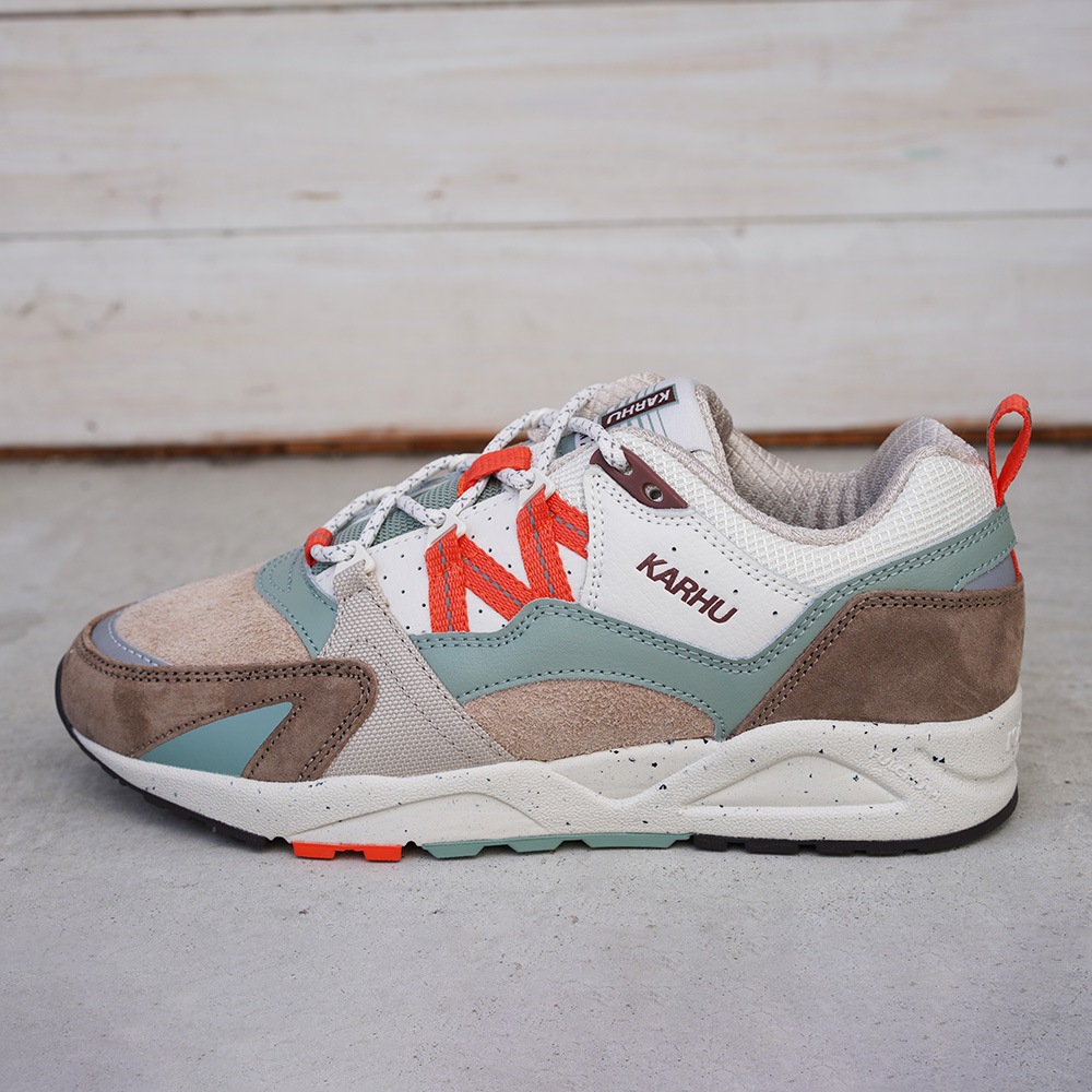スニーカー レディース メンズ カルフ ユニセックス フュージョン 2.0 KARHU FUSION 2.0  PORTABELLA / NASTURTIUM   靴 運動靴 【国内正規品】22-25.5cm