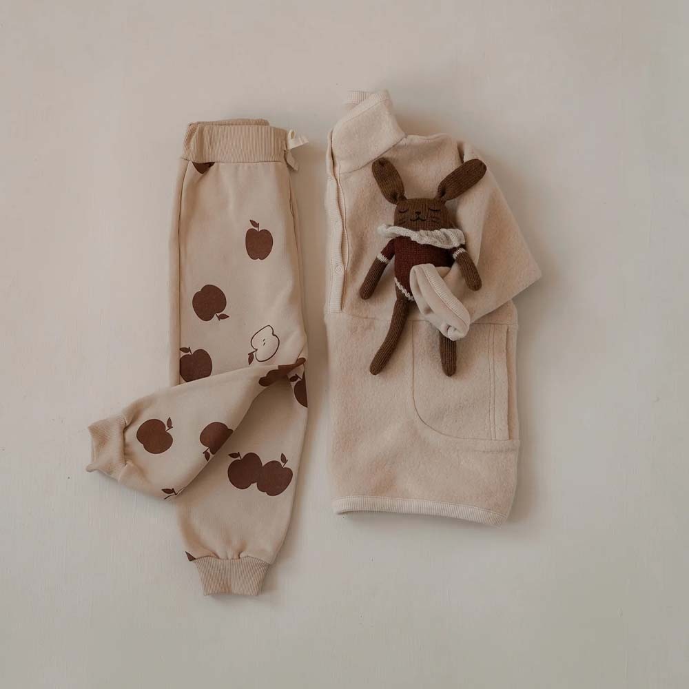 パンツ ズボン    ベビー オーガニックズー  Organic Zoo Cinnamon Apple / Basil Apple Orchard Sweatpants 11CAOP 11BAOP