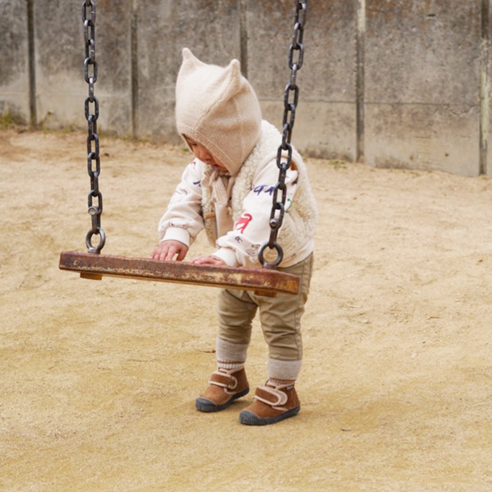 カシミヤニット帽 ベビー キッズ 帽子 ガーター帽子 ボンネット カシミヤ100% 猫耳 耳当てつき 紐つき サステナブル 出産祝い【国内正規品】BETTERDAYS 1-2Years