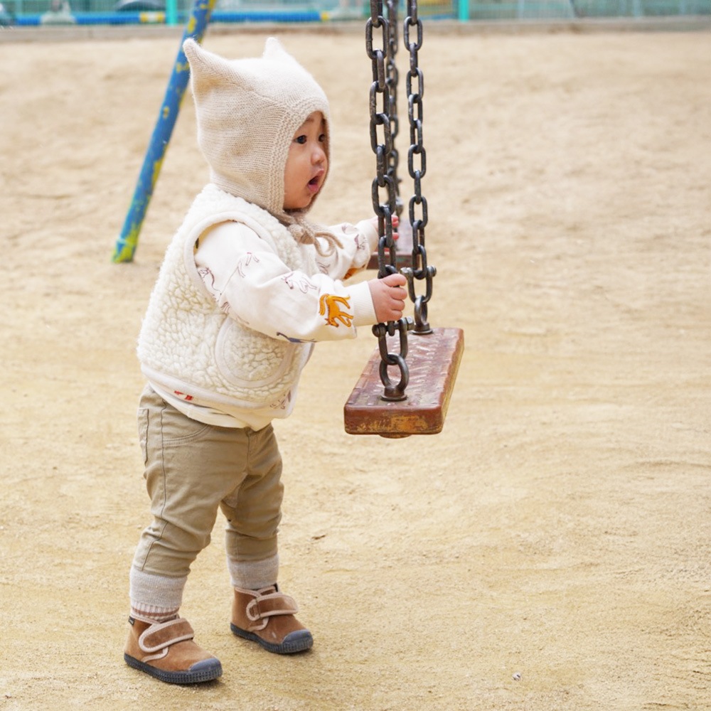 カシミヤニット帽 ベビー キッズ 帽子 ガーター帽子 ボンネット カシミヤ100% 猫耳 耳当てつき 紐つき サステナブル 出産祝い【国内正規品】BETTERDAYS 1-2Years