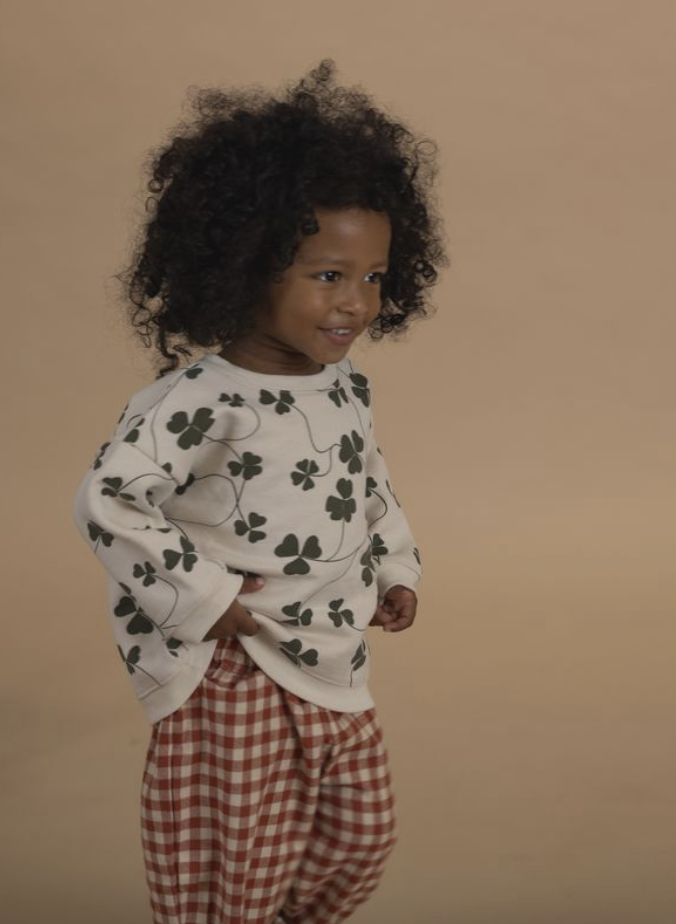 スウェット トレーナー  キッズ  ベビー オーガニックズー  Organic Zoo Clover Sweatshirt Undyed 【国内正規品】 オーガニックズー公式取扱店 ベターデイズ【25AW/OZ】  17clvbsoz612