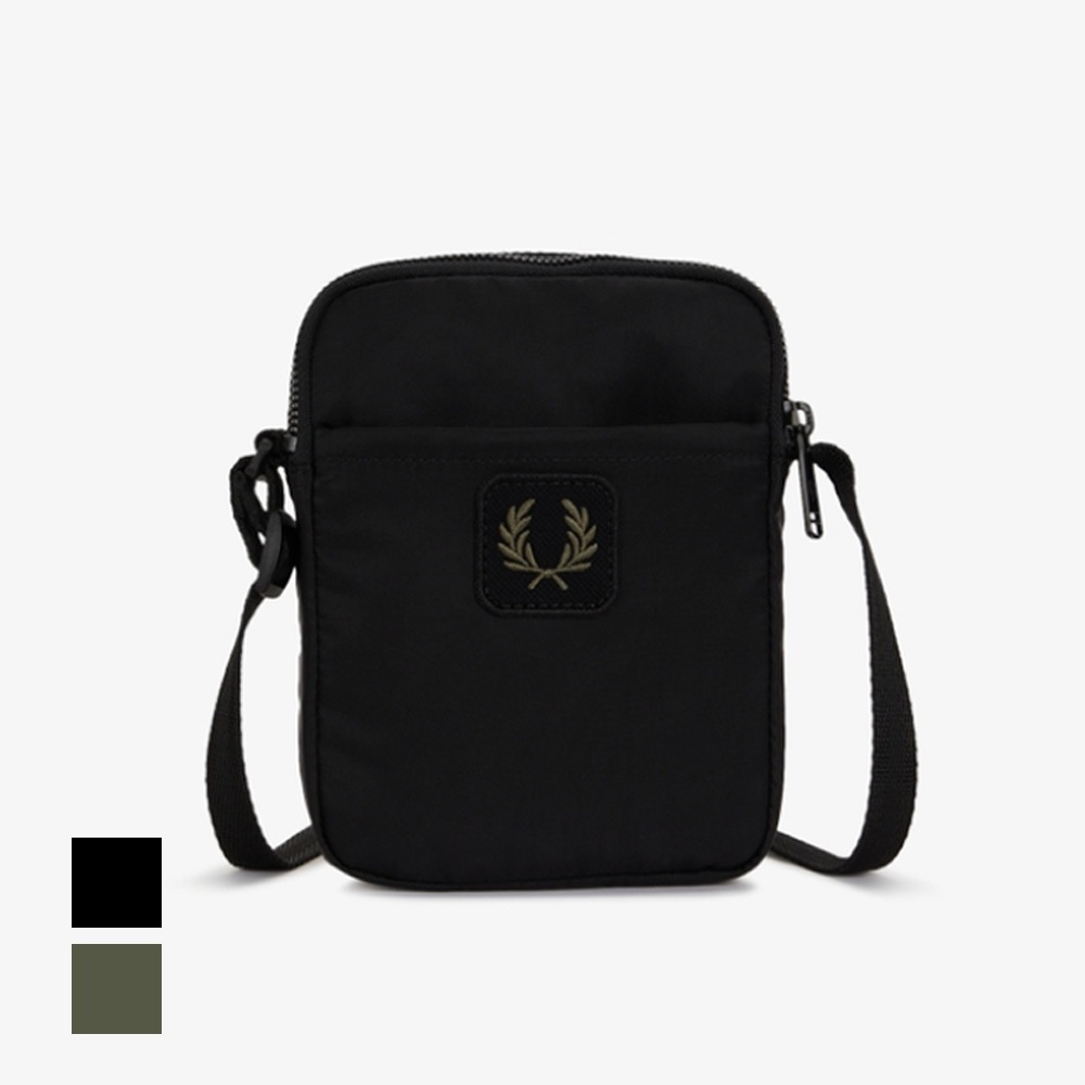 フレッドペリー  ショルダーバッグ ユニセックス サイドバッグ FRED PERRY CRINKLE NLYON SMALL SIDE 【国内正規品】L3341