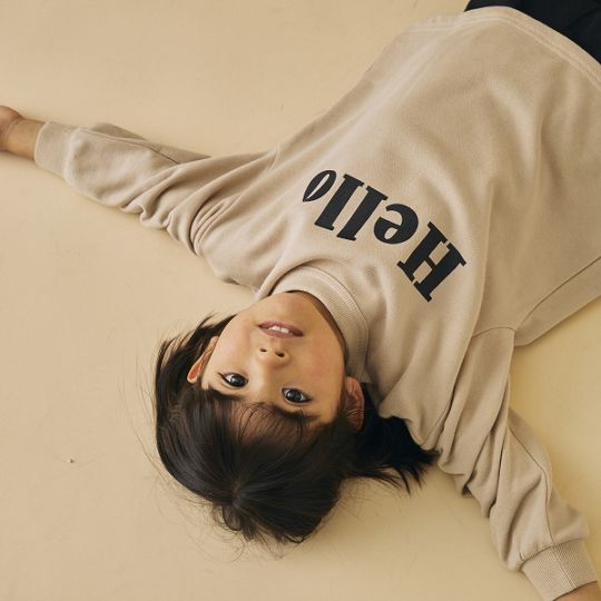 【25FW】Hello トレーナー / アッシュブラウン