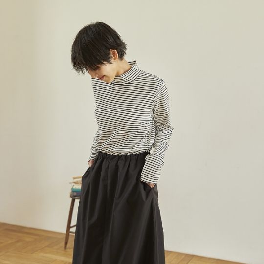 【25FW】ボーダープチハイネック L/S Tシャツ / ブラック