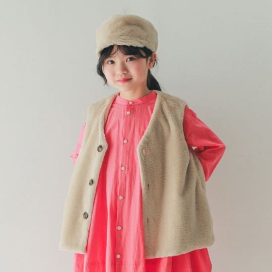 【25FW】ファー ポケット付きベスト / サックス