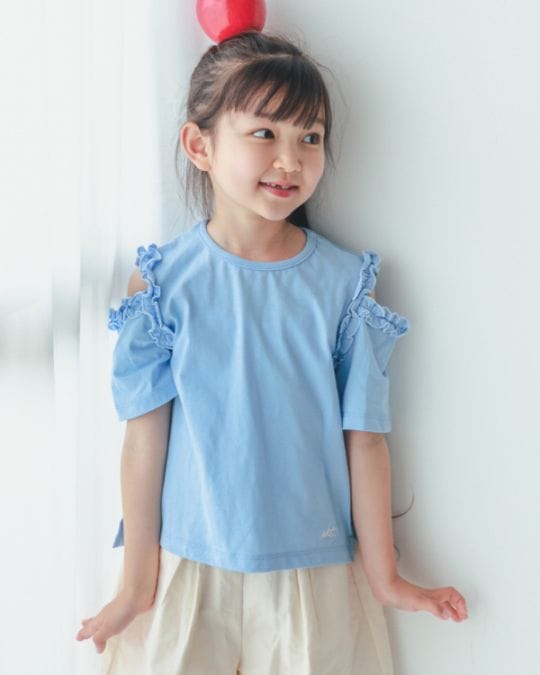 【エヌエイチティー】フリルオフショルダーTシャツ / ブラック