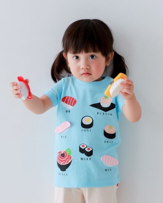 【チークルーム】まぐろ祭り Tシャツ / アイボリー