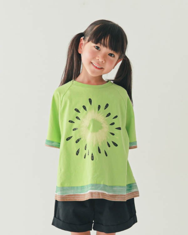 【ニコフラート】フルーツなりきり Tシャツ / イエロー