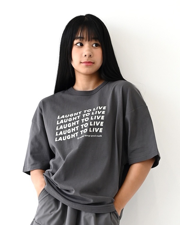 【ジェネレーター】LAUGHT Tシャツ / サンド