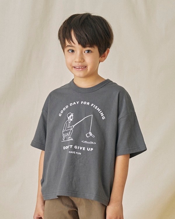 【フォブ】FISHING Tシャツ / チャコールグレー