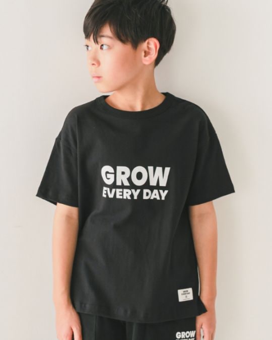【ジーンズベー】GROW EVERY DAY Tシャツ / ブラック