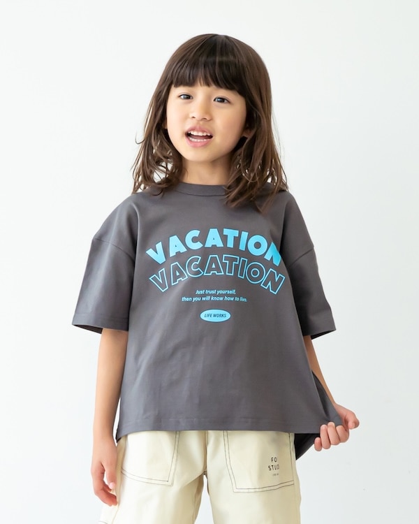 【フォブ】VACATION Tシャツ / チャコールグレー  