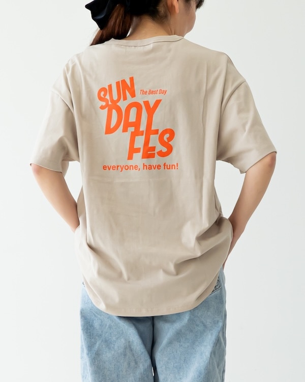 【フォブ】SUNDAY FES Tシャツ / グレージュ  