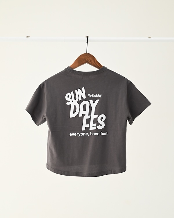 【フォブ】SUNDAY FES Tシャツ / チャコールグレー  