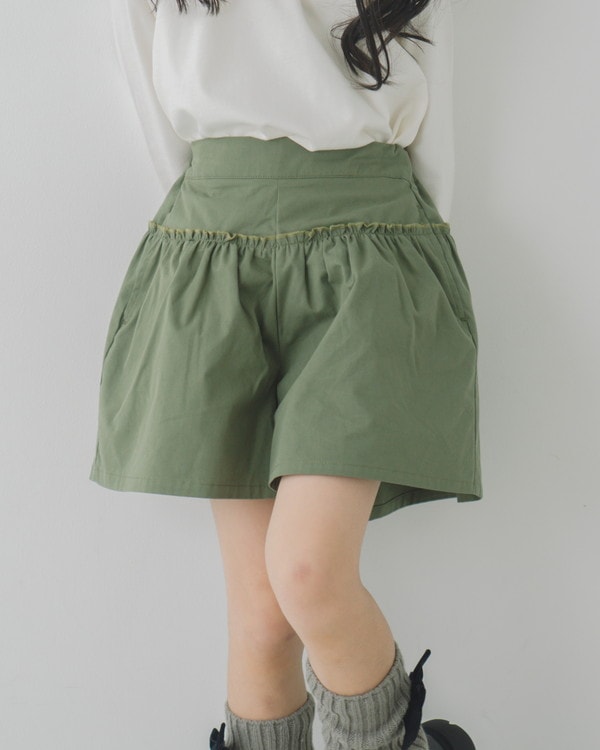 【エヌエイチテー】ツイルギャザー ハーフパンツ / カーキ 