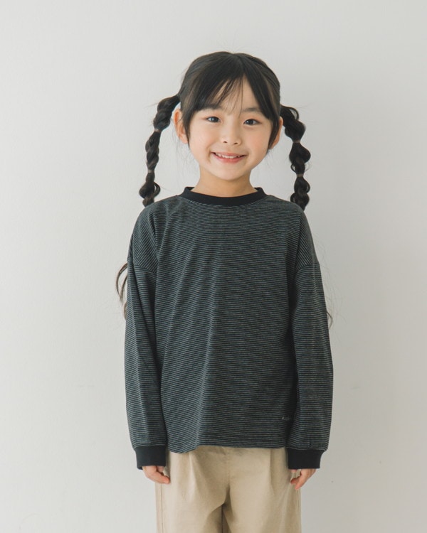 【ニコフラ】ラウンド細ボーダー ロングTシャツ / ブラック 