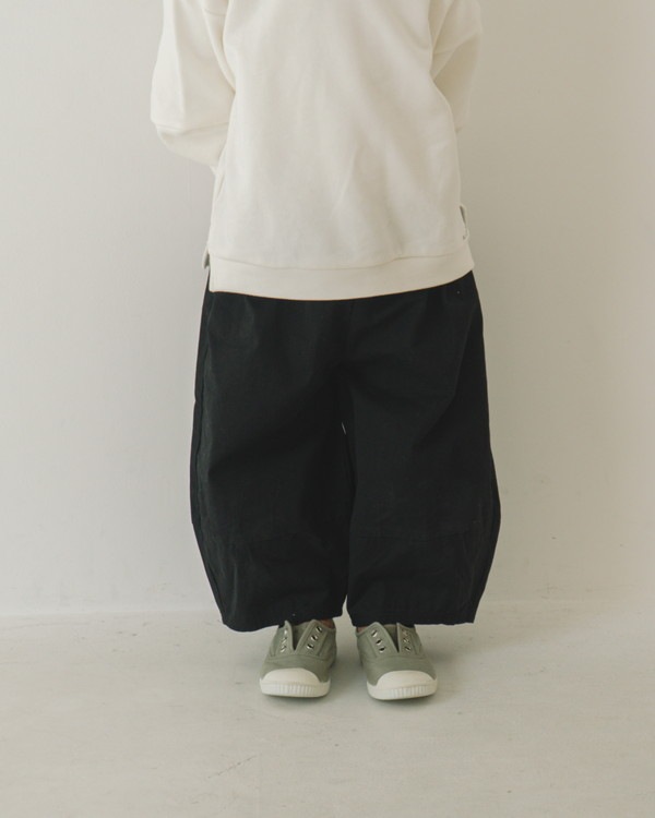 【ニコフラ】バルーン ロングパンツ / ブラック (８月下旬頃入荷予定)