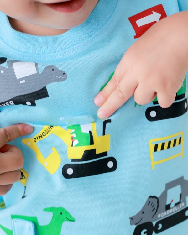 【チークルーム】恐竜の工事 Tシャツ / サックス