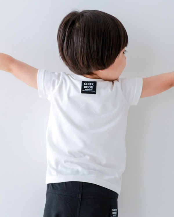 【チークルーム】消防車 Tシャツ / オフホワイト