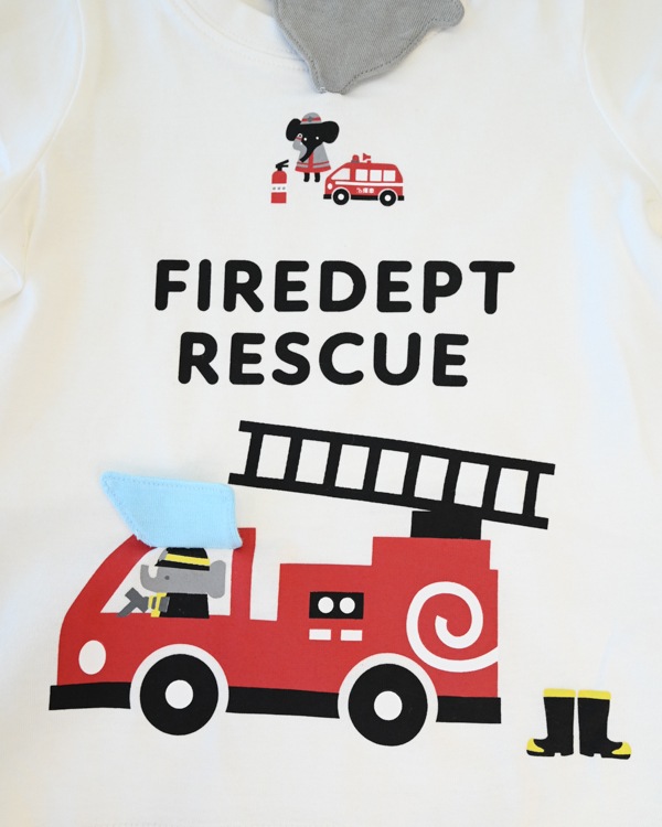 【チークルーム】消防車 Tシャツ / オフホワイト