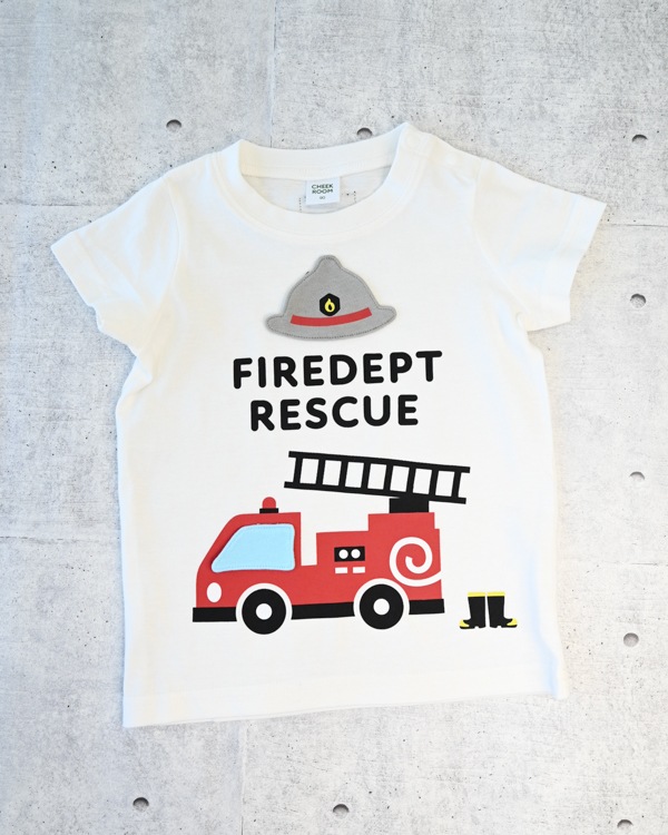 【チークルーム】消防車 Tシャツ / オフホワイト