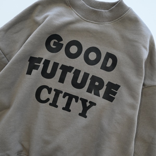 【25FW】GOOD FUTURE トレーナー / ベージュ