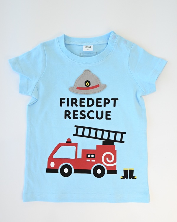 【チークルーム】消防車 Tシャツ / サックス