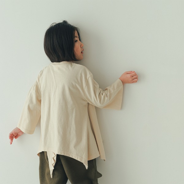 【25FW】恐竜なりきり ロングＴシャツ / アイボリー